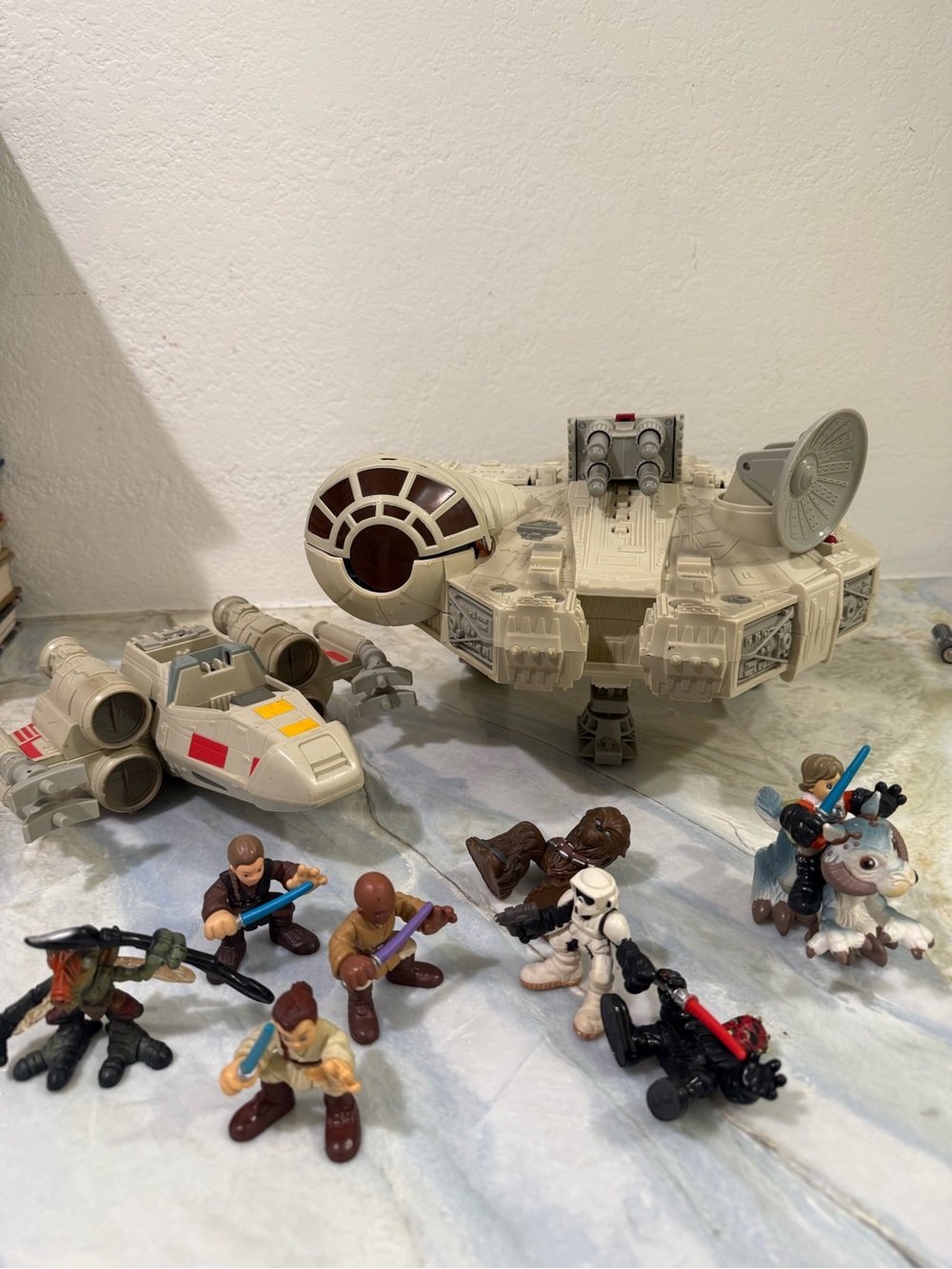 Star Wars Playskool galactic heroes Millennium Falcon w Action Figures Works
